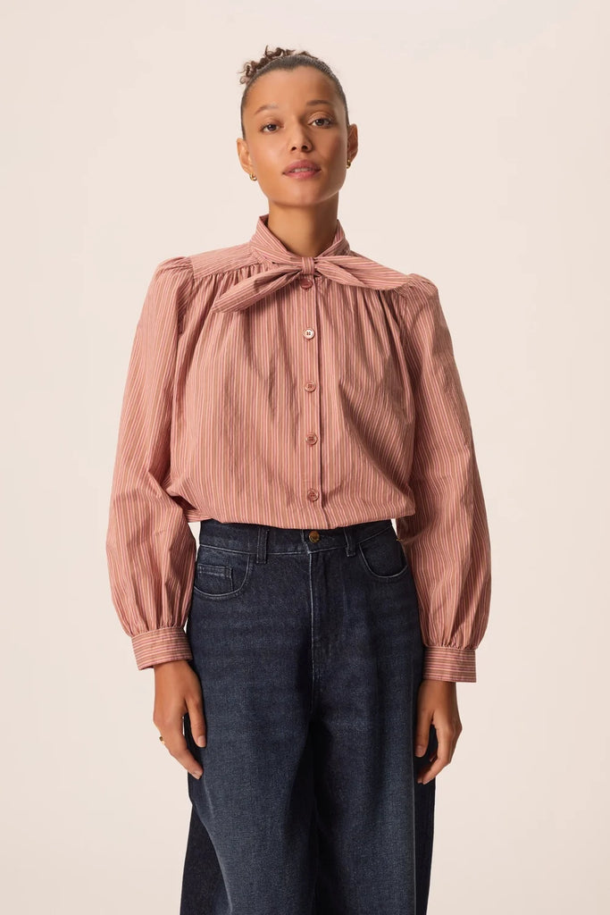 Camicia Des Petits Hauts blush righine e fiocco