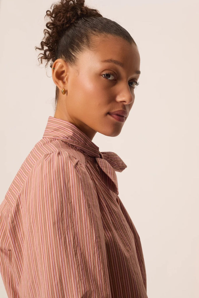 Camicia Des Petits Hauts blush righine e fiocco