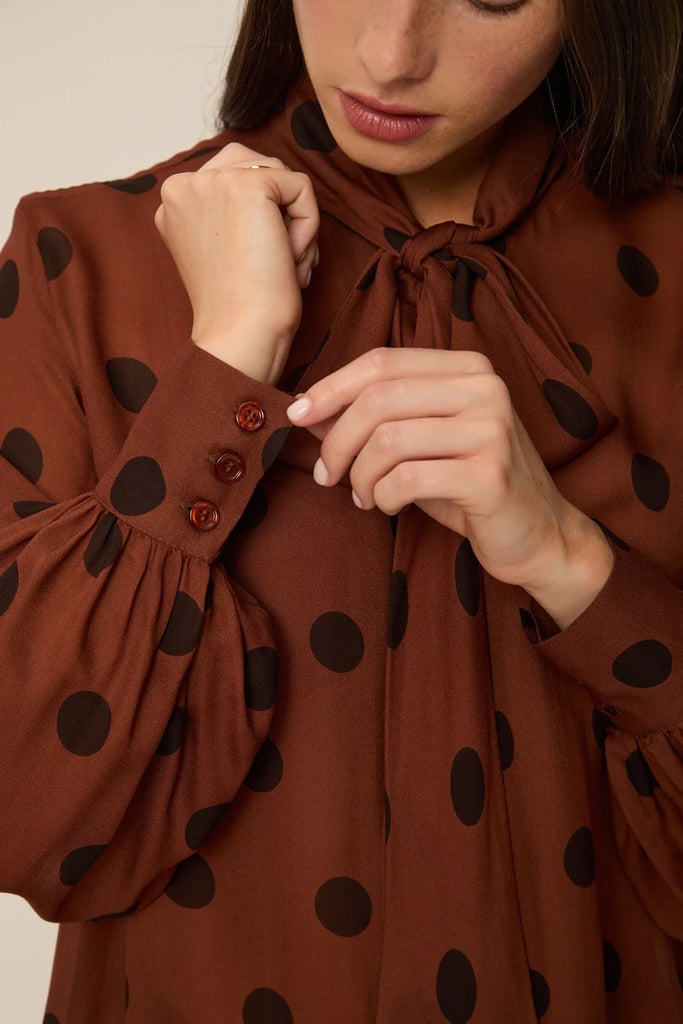 Camicia Des Petits Hauts ruggine pois neri