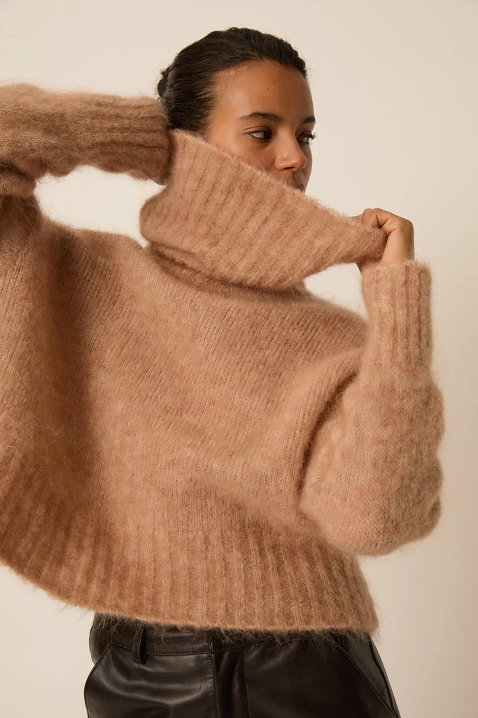 Maglione Des Petits Hauts collo alto blush chinè
