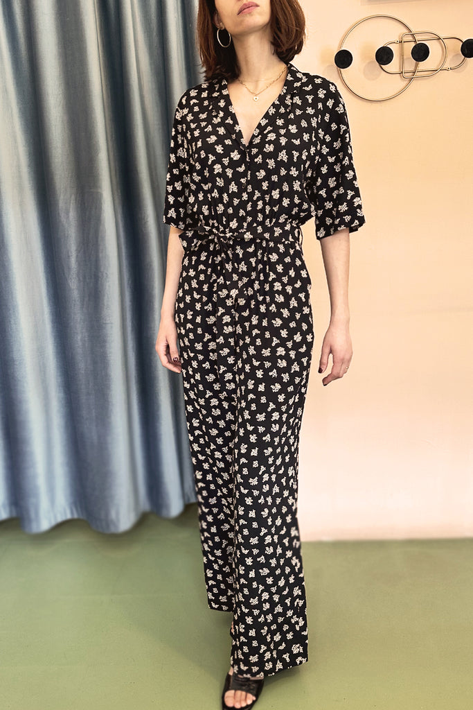 Jumpsuit Des Petits Hauts nera fiori panna