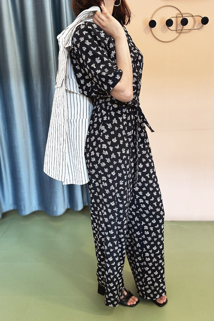 Jumpsuit Des Petits Hauts nera fiori panna