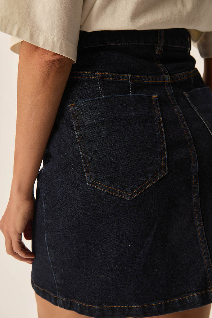 Gonna Des Petits Hauts mini in denim