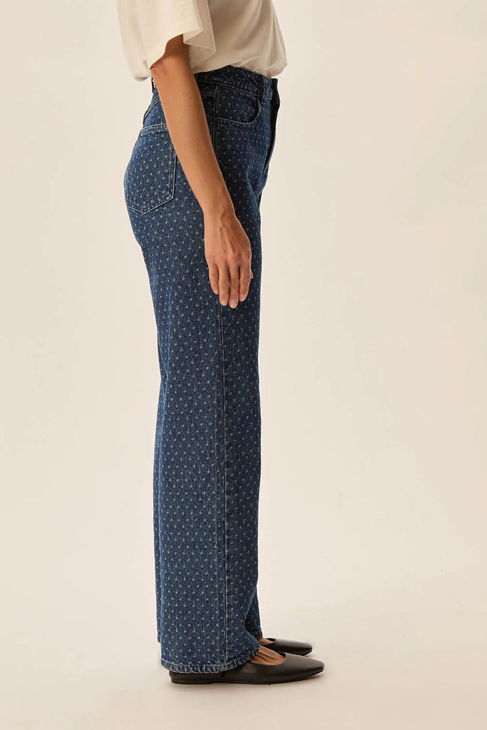 Pantaloni Des Petits Hauts denim con fantasia panna