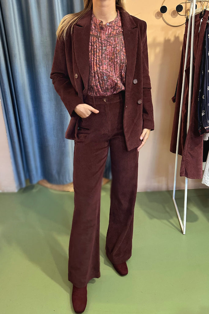 Pantaloni Des Petits Hauts color barolo in velluto a coste