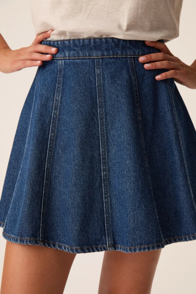 Gonna Des Petits Hauts pannelli denim