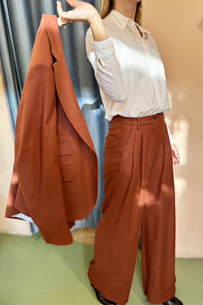 Pantaloni Diega color volpe con pence