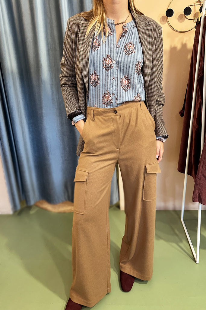 Pantaloni Diega cargo color biscotto