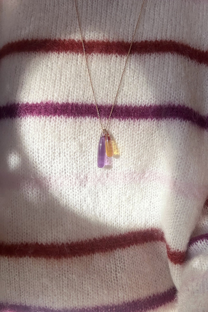 Collana Dressai lunga tre gocce viola ocra e dalia