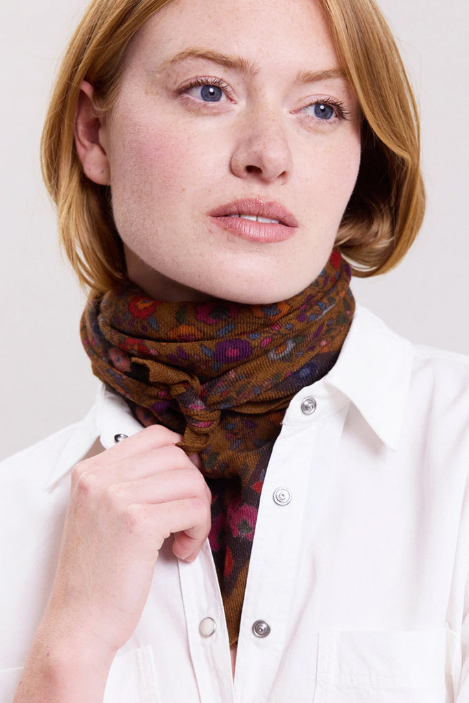 Sciarpa Hartford fiori multicolor cognac