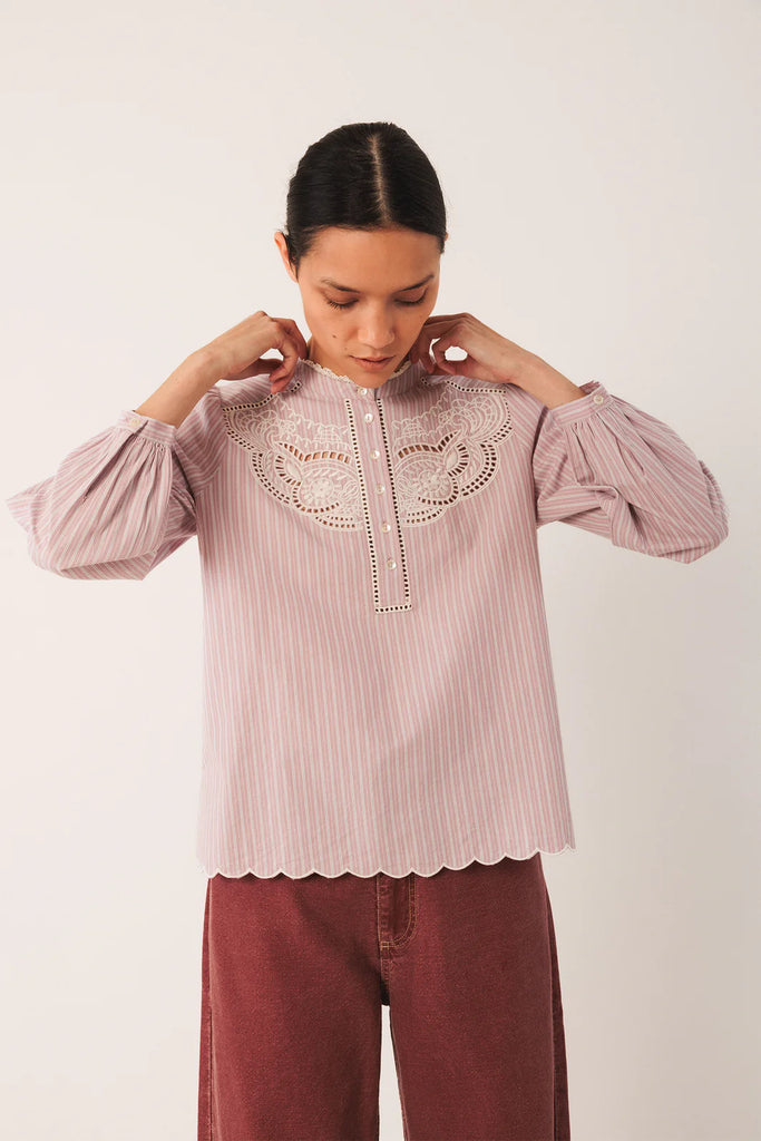 Camicia Indi and Cold righe rosa e ricami