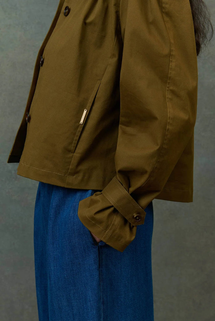 Giacca Louise Misha verde army colletto ecopelle