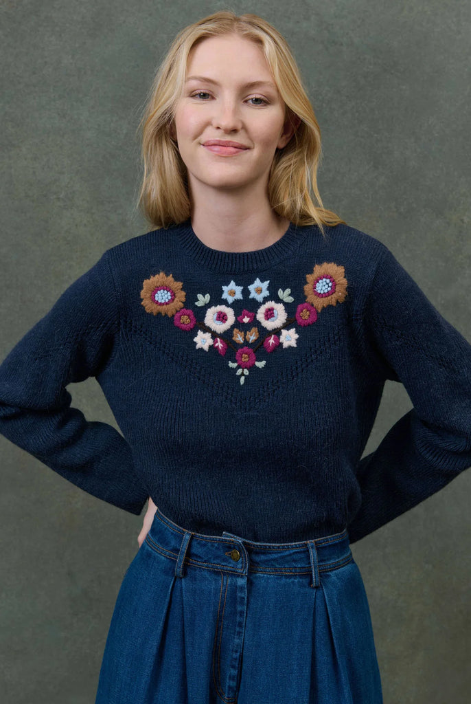 Maglione Louise Misha blu fiori ricamati