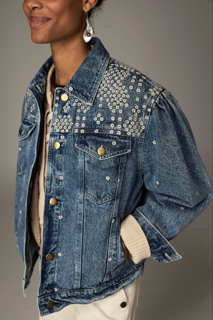 Giacca Maison Hotel denim con ricami e gilet teddy