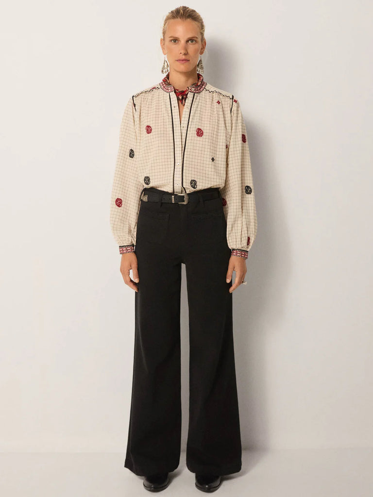 Camicia Maison Hotel quaderno ricami neri e rossi