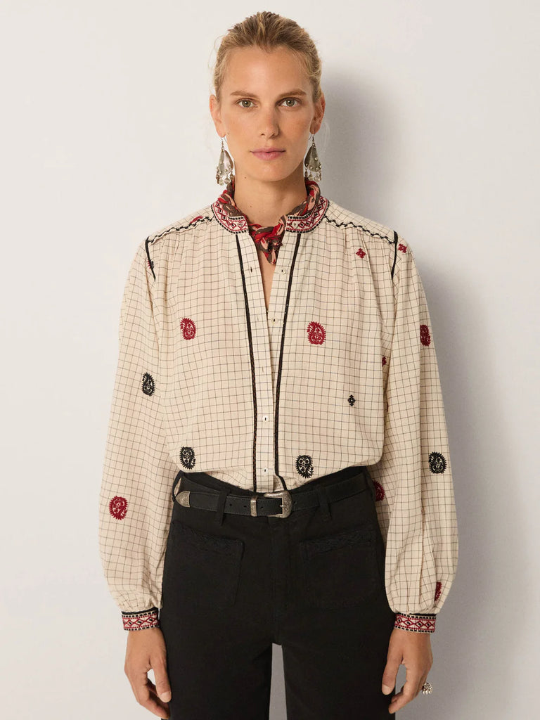 Camicia Maison Hotel quaderno ricami neri e rossi