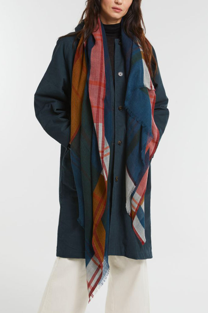 Sciarpa Ma Poesie in garza di lana fantasia blu e blush