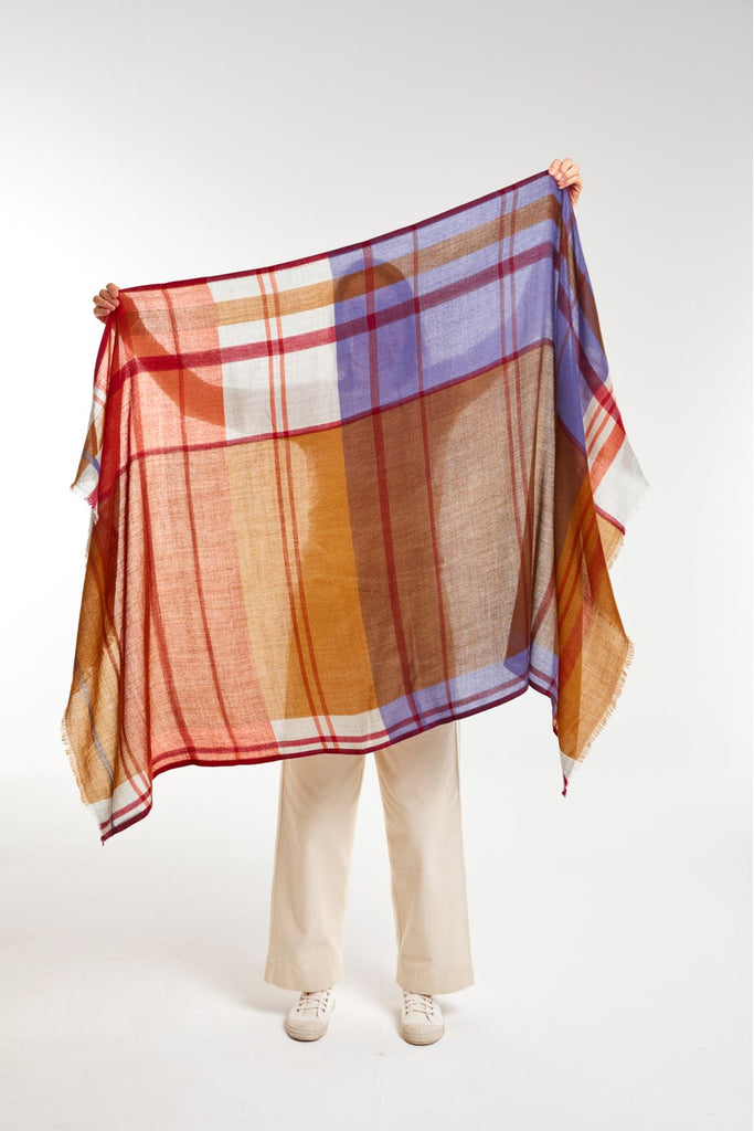 Sciarpa Ma Poesie in garza di lana fantasia orange ocra e viola