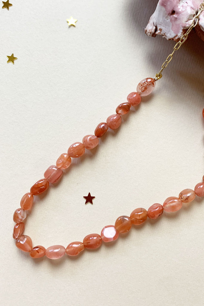 Collana Dressai girocollo morbido pietre irregolari ruggine