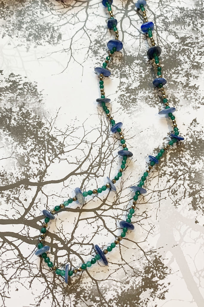 Collana Dressai lunga bacchette toni del blu e verde