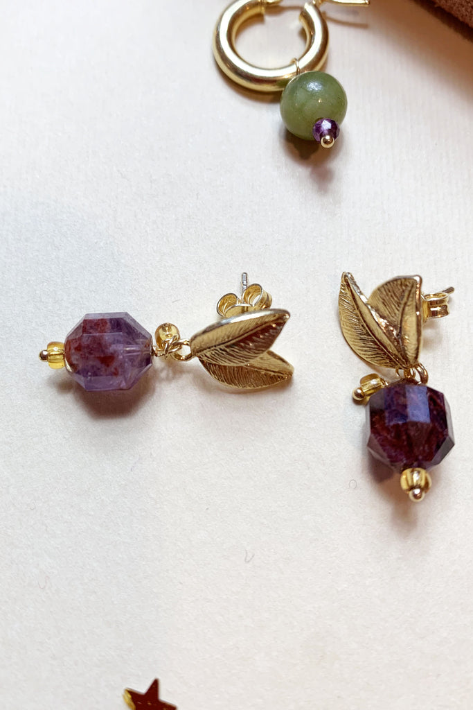 Orecchini Dressai foglia doppia con pietra viola